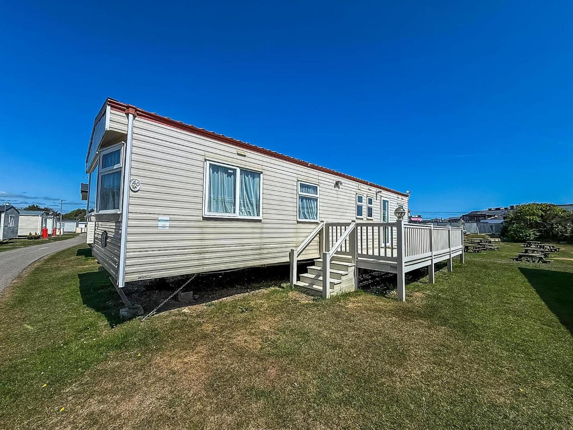Superb Caravan By The Seaside In Kessingland, Suffolk Ref 90040Sg Benacre Экстерьер фото